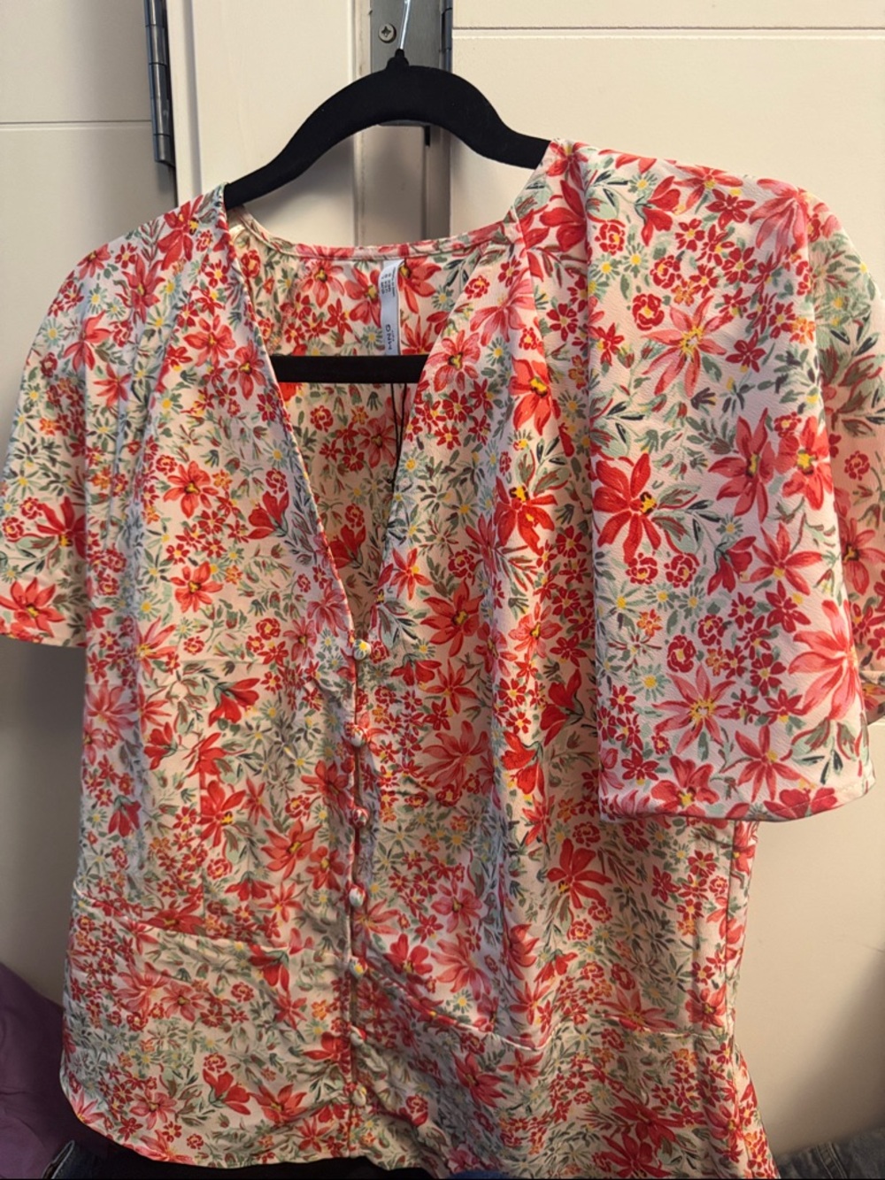 Mango suit Floral Red Button-Front Women’s Top